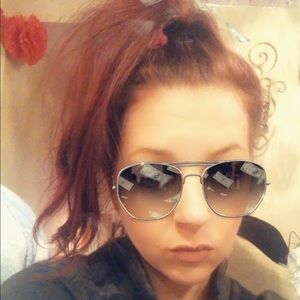 Meet your Posher, Kasandra